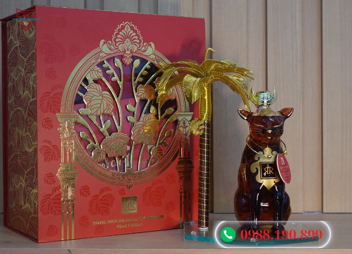 Rượu linh vật hình con mèo