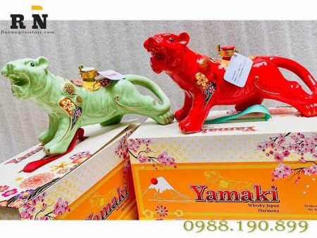 Rượu hình con cọp sứ 2022