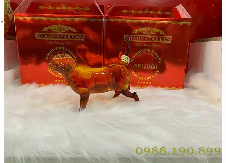Rượu linh vật con mèo 2023