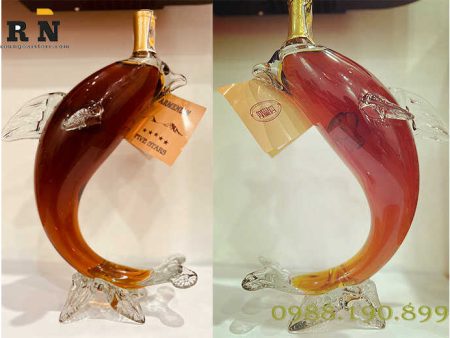 Rượu hình con cá heo