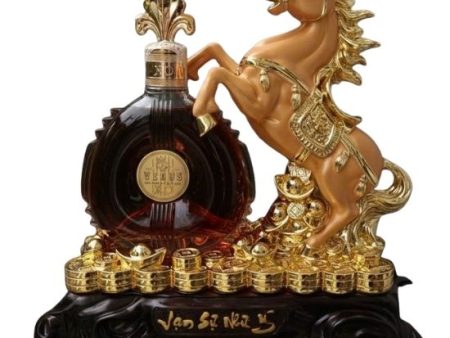 Kệ ngựa kèm rượu XO