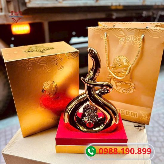 Rượu rắn Serpents dor