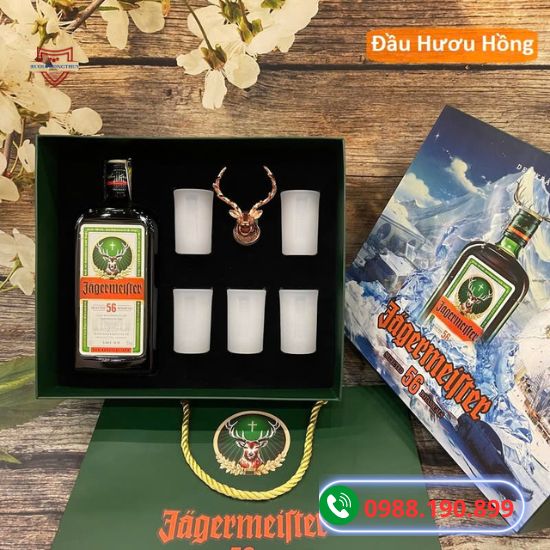 Ruou-Jagermeistes-hop-qua